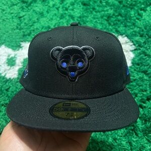 Chicago Cubs fitted hat Size: 7 5/8